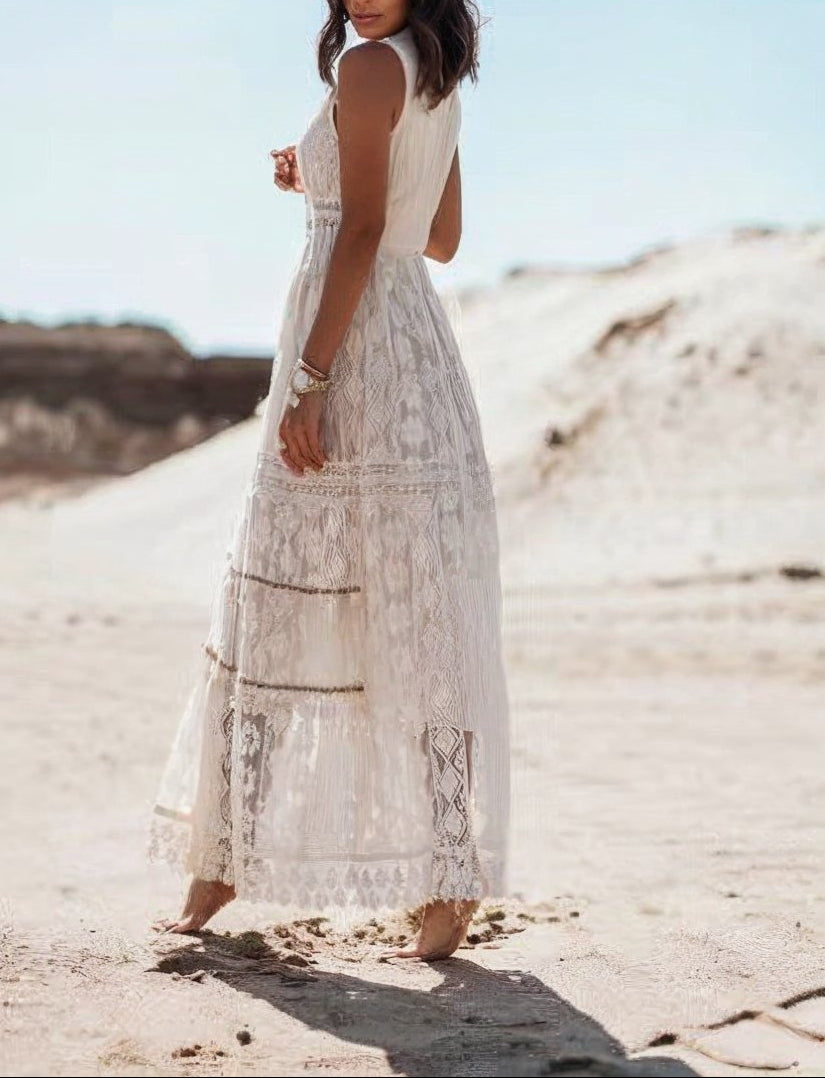 Boho lace maxi dress with sleeveless V-neck for women | Arlena