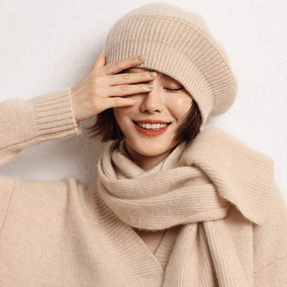 Classic ribbed knit beret with lightweight warmth for women | Elowen