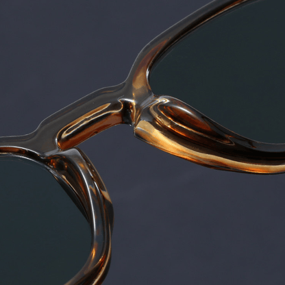 Modern full-frame UV protection sunglasses for daily wear for men | Altair