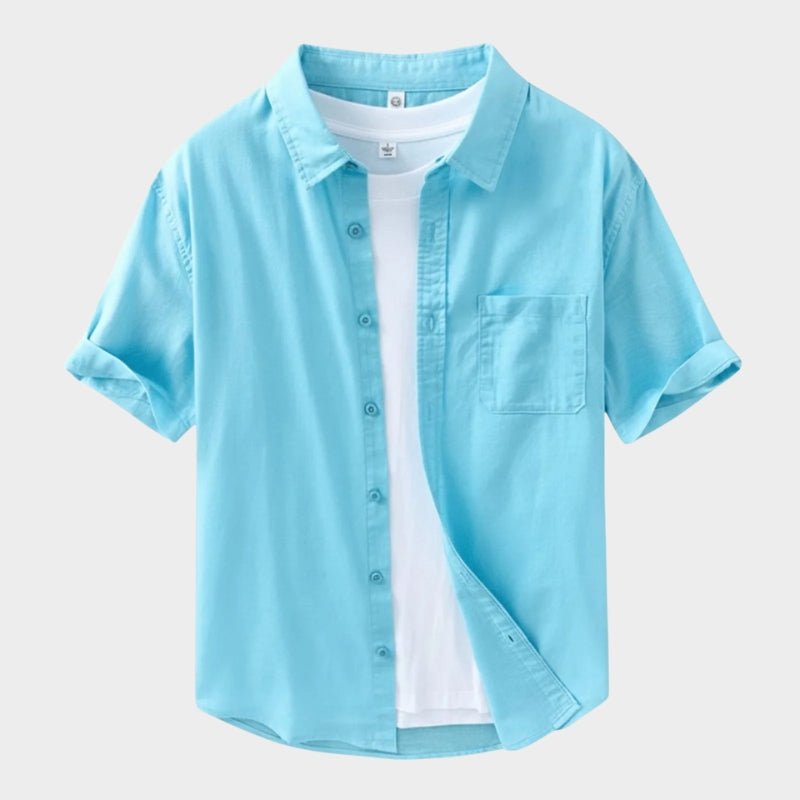 Lightweight short sleeve button front shirt with chest pocket for men | Brisa