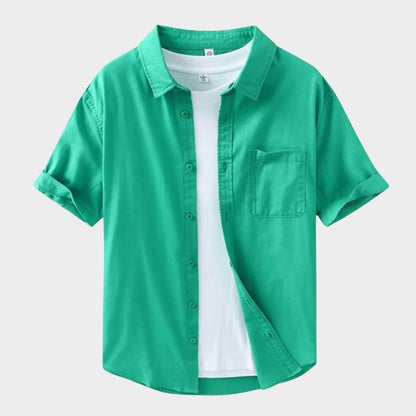 Lightweight short sleeve button front shirt with chest pocket for men | Brisa