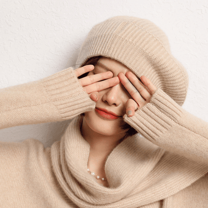 Classic ribbed knit beret with lightweight warmth for women | Elowen