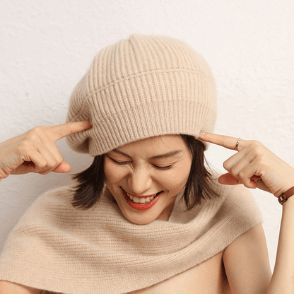 Classic ribbed knit beret with lightweight warmth for women | Elowen