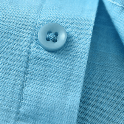 Lightweight short sleeve button front shirt with chest pocket for men | Brisa