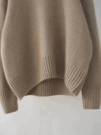 Relaxed turtleneck sweater with timeless oversized silhouette for women | Sovereign