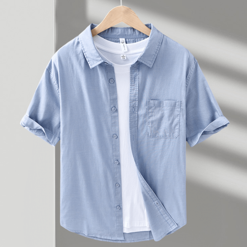 Lightweight short sleeve button front shirt with chest pocket for men | Brisa