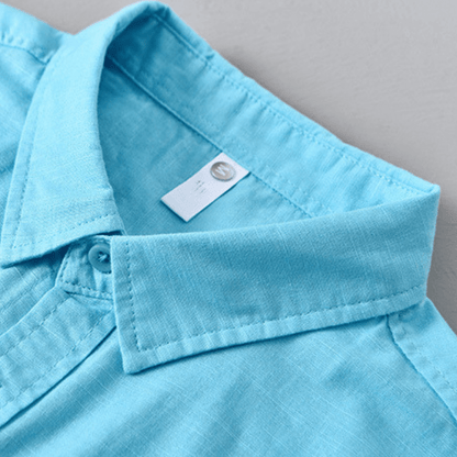 Lightweight short sleeve button front shirt with chest pocket for men | Brisa