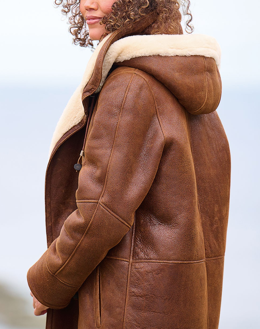 Warm hooded relaxed winter coat for women | Leia -2