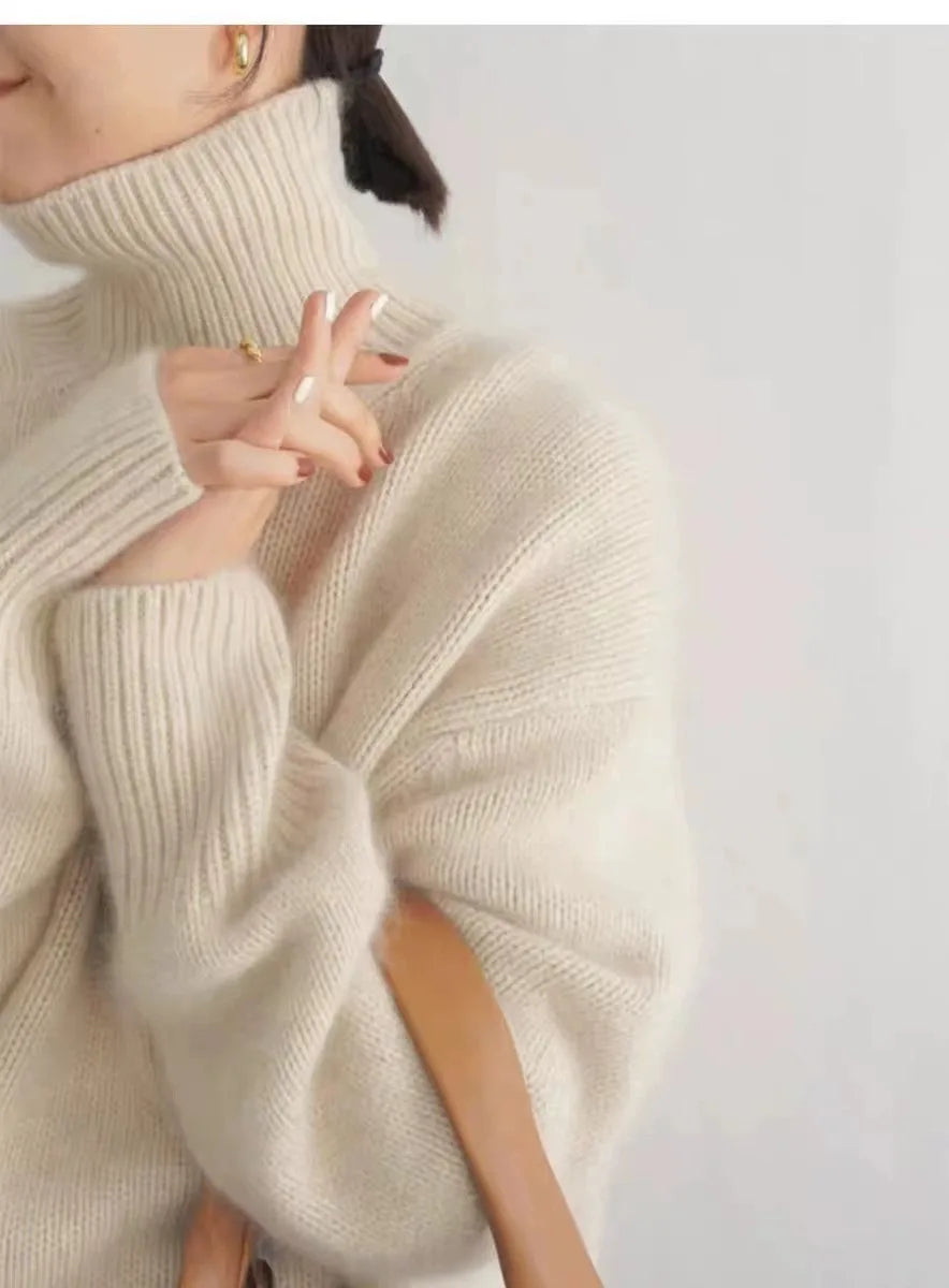 Relaxed turtleneck sweater with timeless oversized silhouette for women | Sovereign