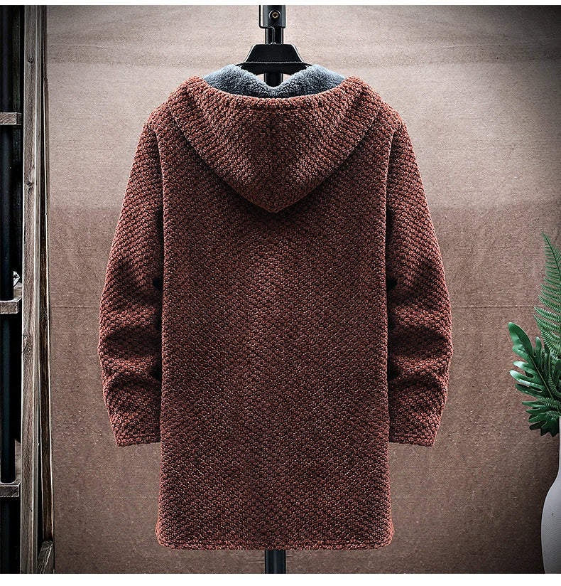 Tailored hooded jacket with fleece lining and zip closure for men | Valmont