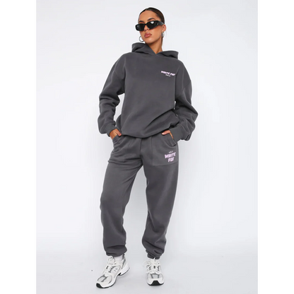 Relaxed fit tracksuit set with pullover hoodie and joggers for women | Aria