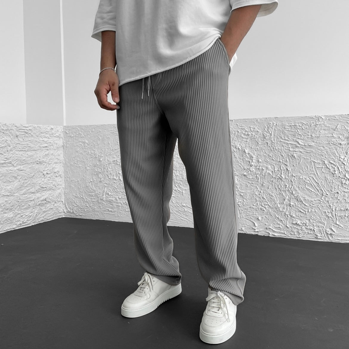 Relaxed straight leg ribbed knit pants with drawstring for men | Virel