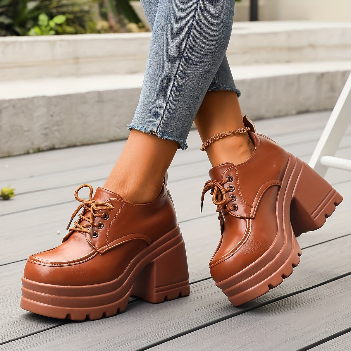 Platform lace up oxford shoes with chunky block heel for women | Vivienne