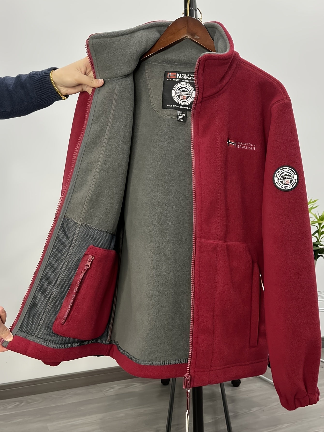 Warm lightweight outdoor fleece jacket for men | Julius -8