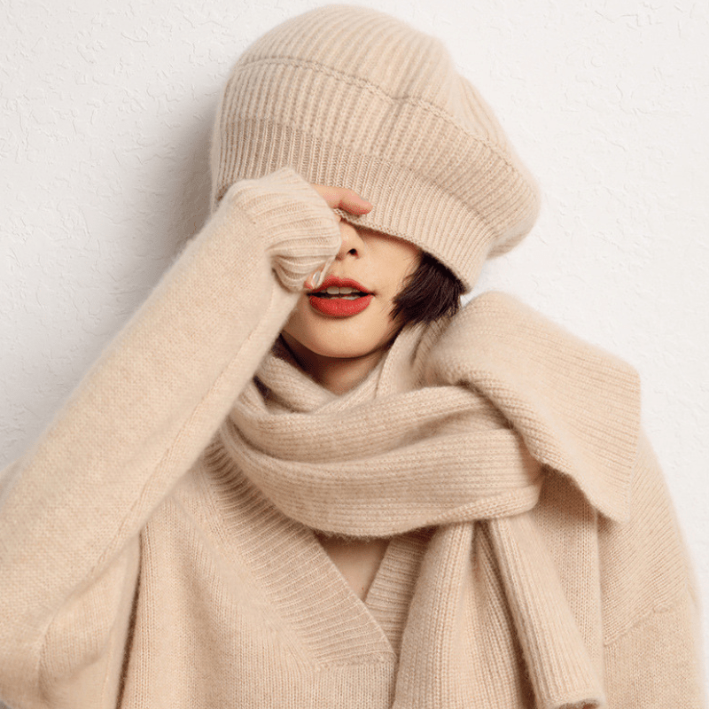 Classic ribbed knit beret with lightweight warmth for women | Elowen