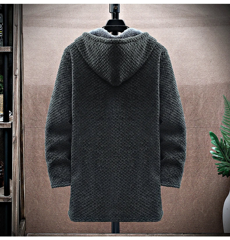 Tailored hooded jacket with fleece lining and zip closure for men | Valmont