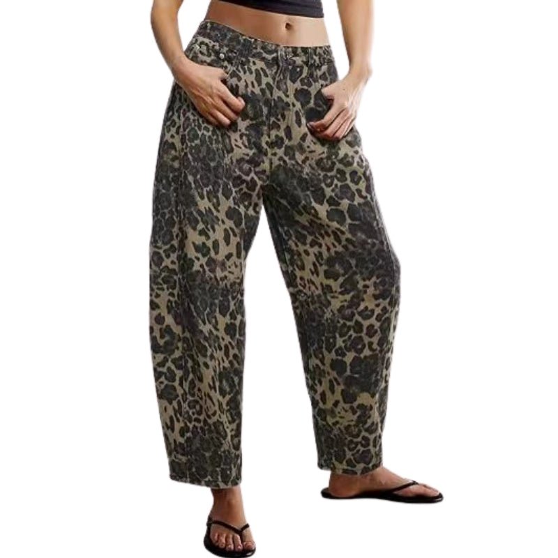 Mid rise barrel leg jeans with sculpted knee darts for women | Elira