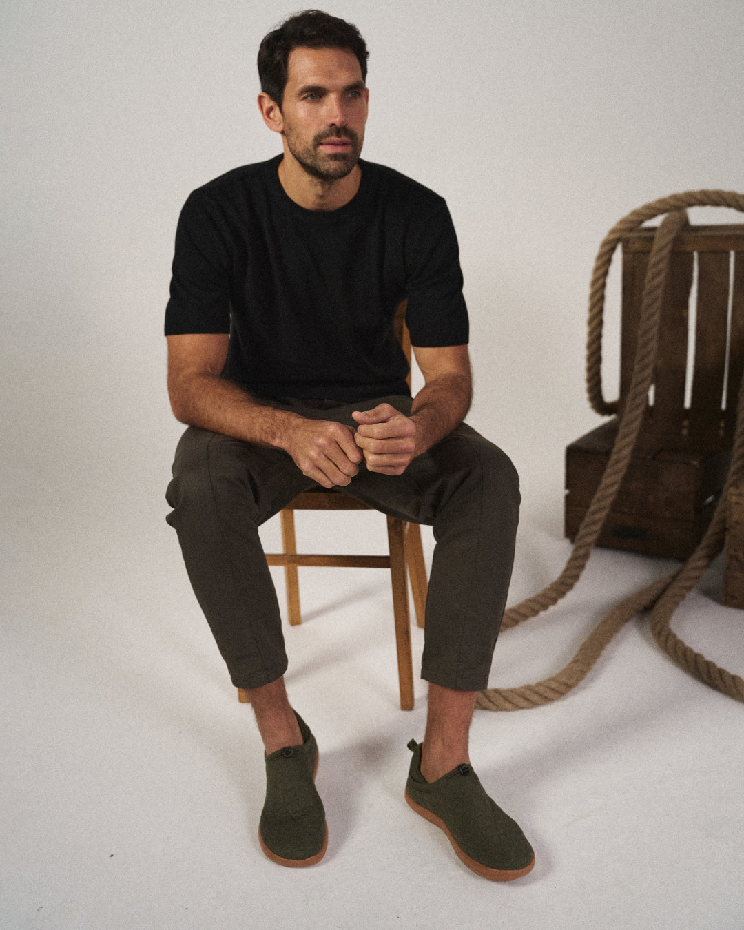 Tapered relaxed casual joggers for men | Evan's -2