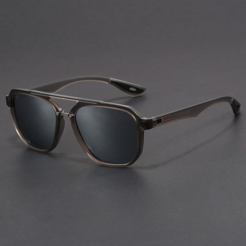 Sharp structured frame sunglasses with UV protection for men | Virexon