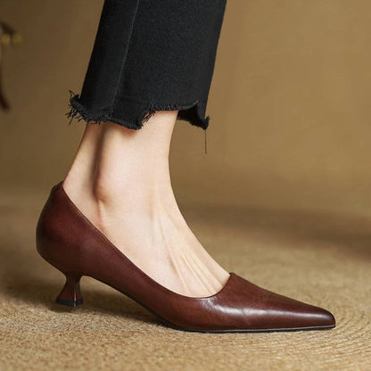 Pointed Toe Kitten Heel Pumps for women | Vivienne