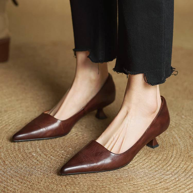 Pointed Toe Kitten Heel Pumps for women | Vivienne