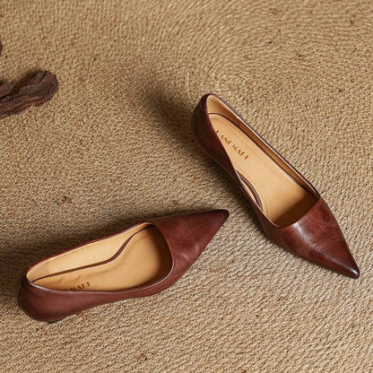 Pointed Toe Kitten Heel Pumps for women | Vivienne