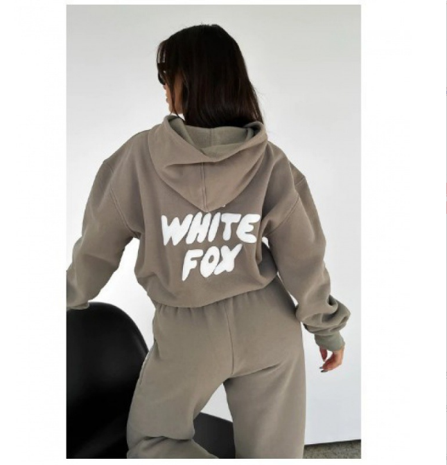 Relaxed fit tracksuit set with pullover hoodie and joggers for women | Aria