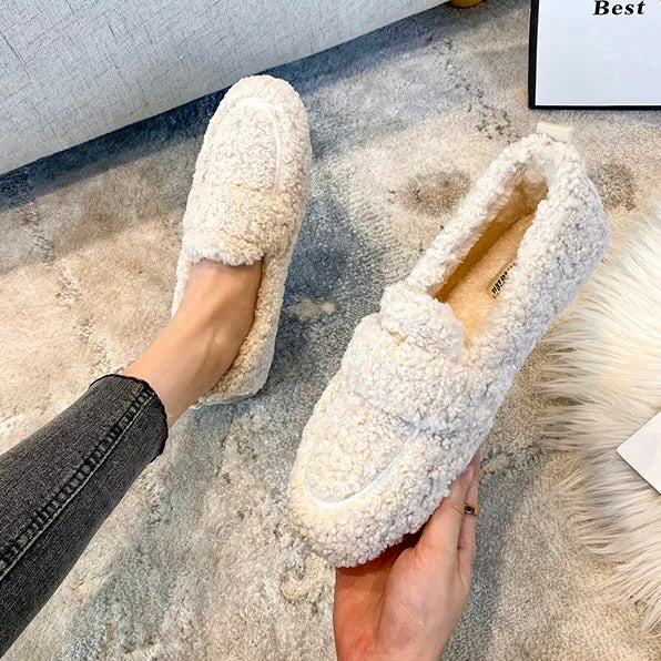 Warm slip on loafers with non slip sole for women | Mirella