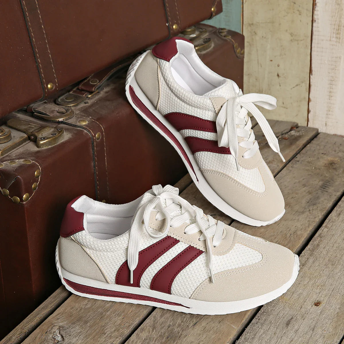 Lightweight casual everyday trainers for women | Isoria -7