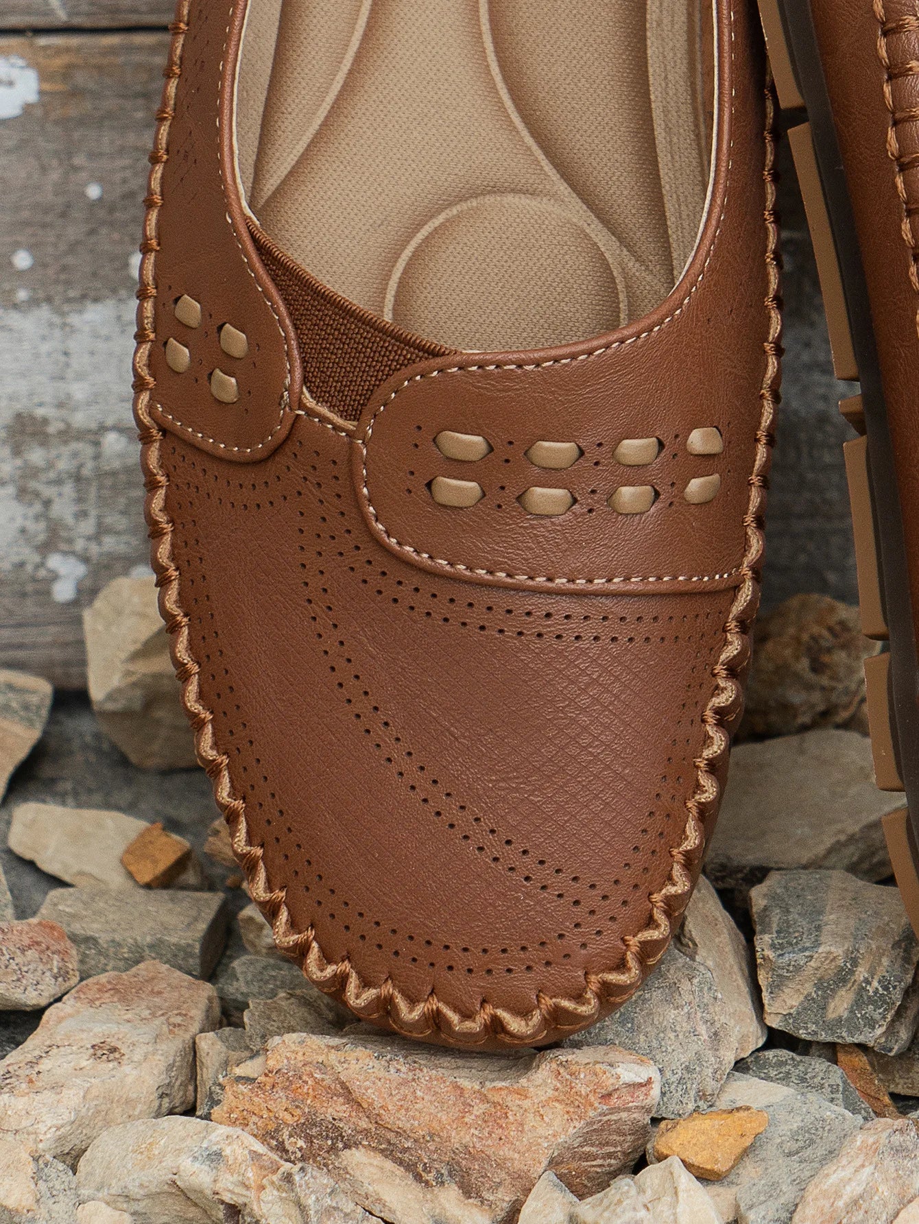 Lightweight cushioned slip-on loafers for women | Elodie Faye