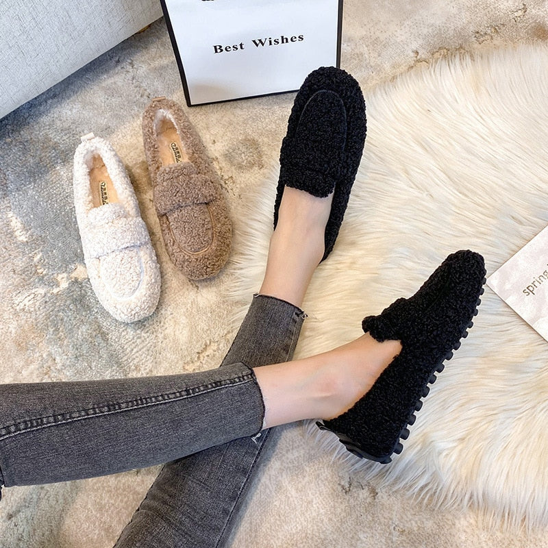 Warm slip on loafers with non slip sole for women | Mirella
