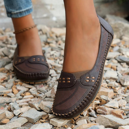 Lightweight cushioned slip-on loafers for women | Elodie Faye