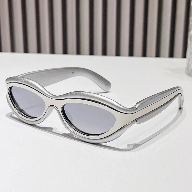 Bold sculpted oval frame UV protection sunglasses for women | Zephira
