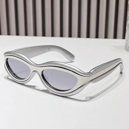Bold sculpted oval frame UV protection sunglasses for women | Zephira
