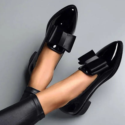 Pointed toe bow detail low heel shoes for women | Penelope Noir