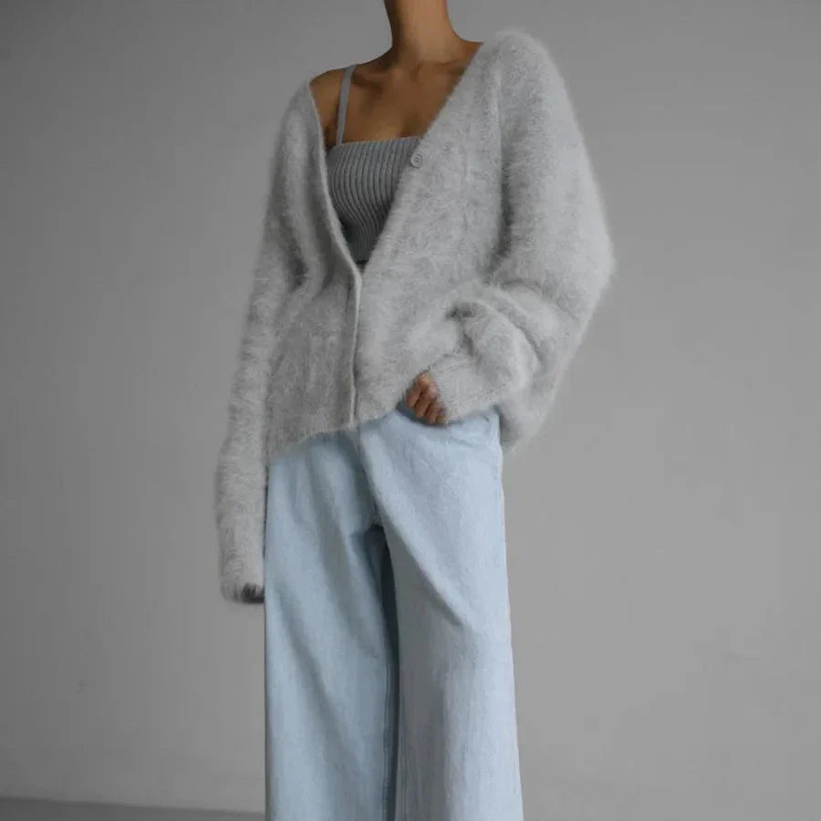 Single-breasted soft knit cardigan for women | Helena Prestige