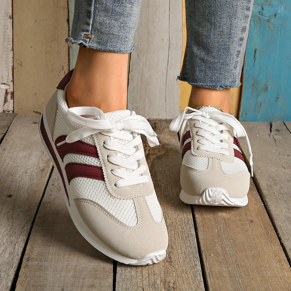Lightweight casual everyday trainers for women | Isoria -8