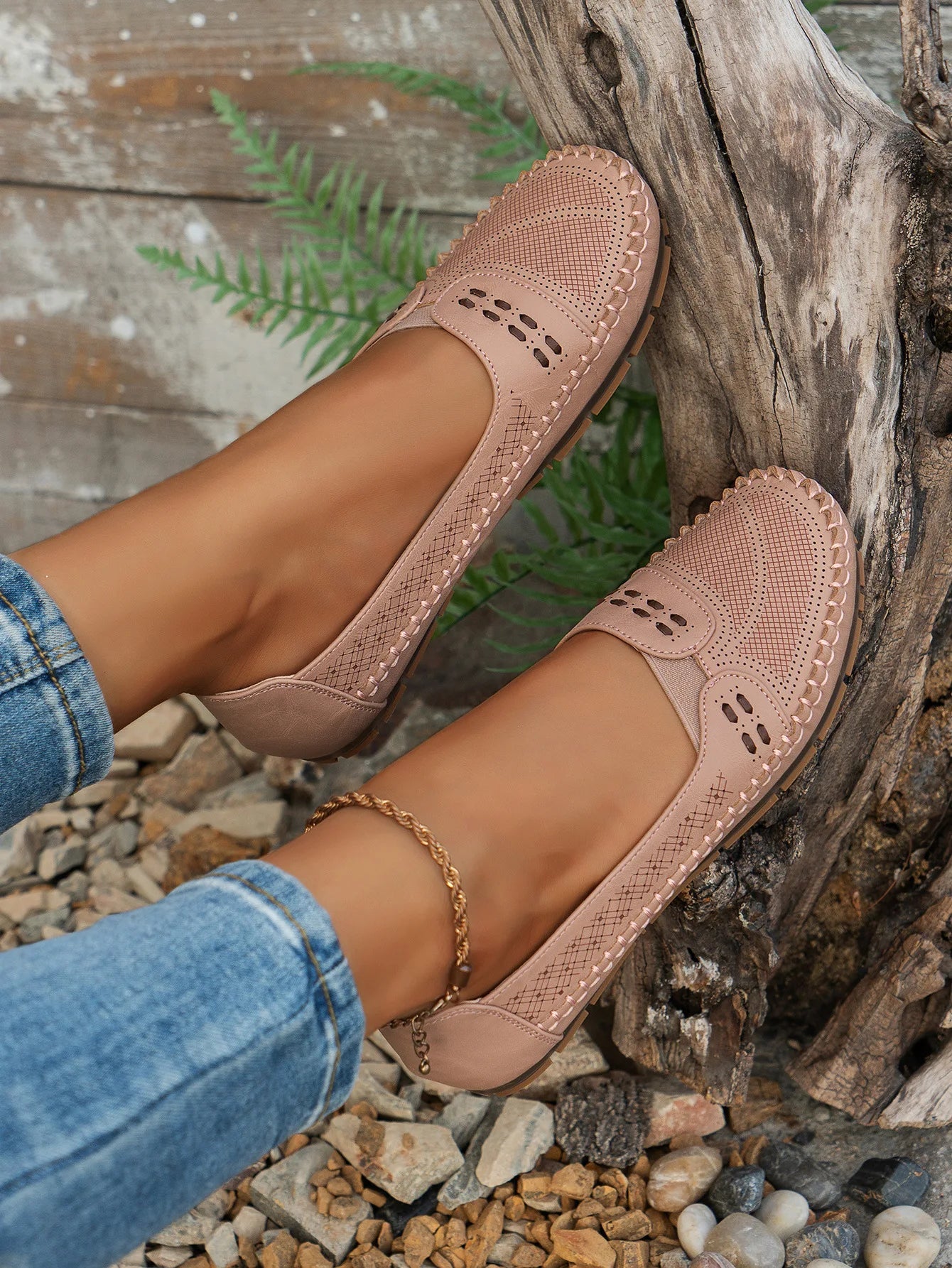 Lightweight cushioned slip-on loafers for women | Elodie Faye