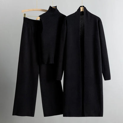 Elegant classic three-piece loungewear set for women | Valentina Rossi -3