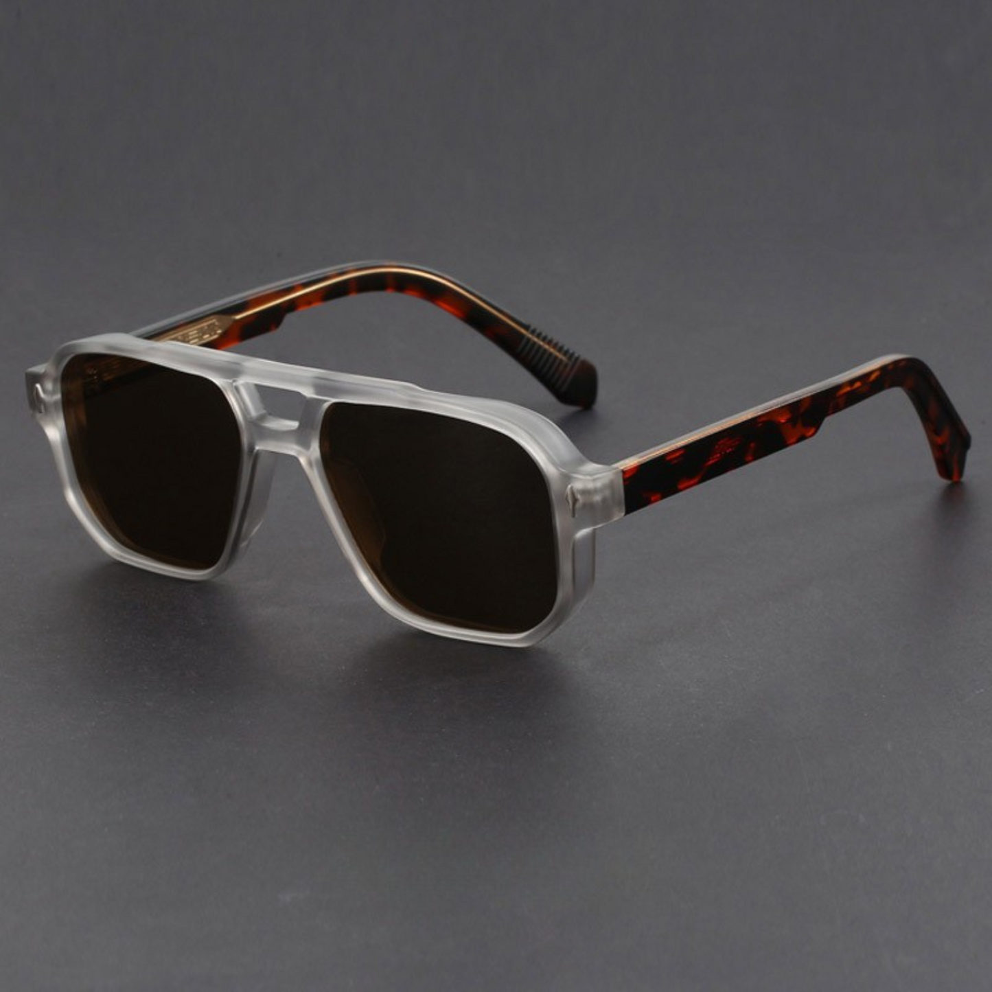 Bold aviator sunglasses with blackout UV protection lenses for men | Kairo