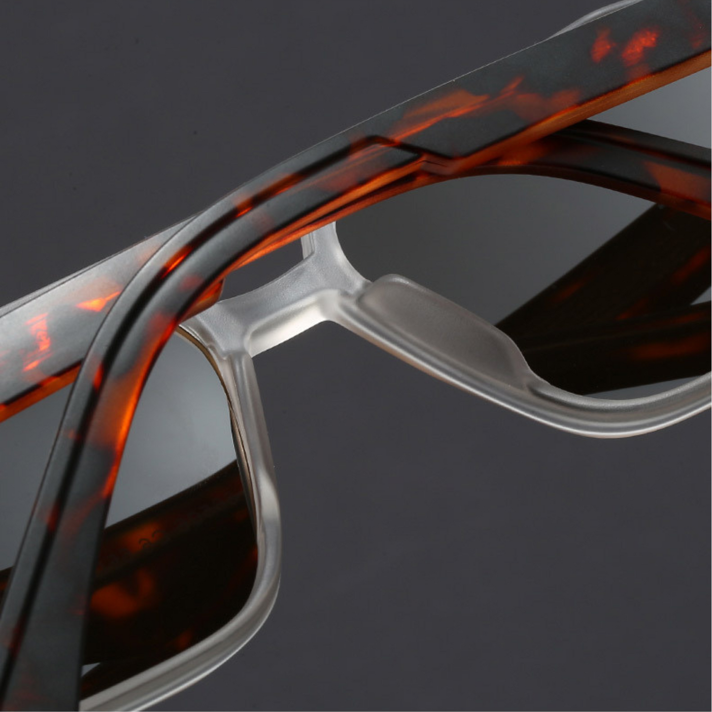 Bold aviator sunglasses with blackout UV protection lenses for men | Kairo