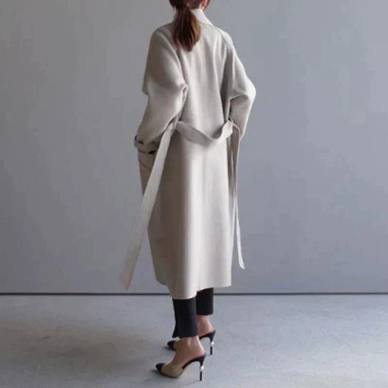 Timeless elegant long wool winter coat for women | Isabelle -7