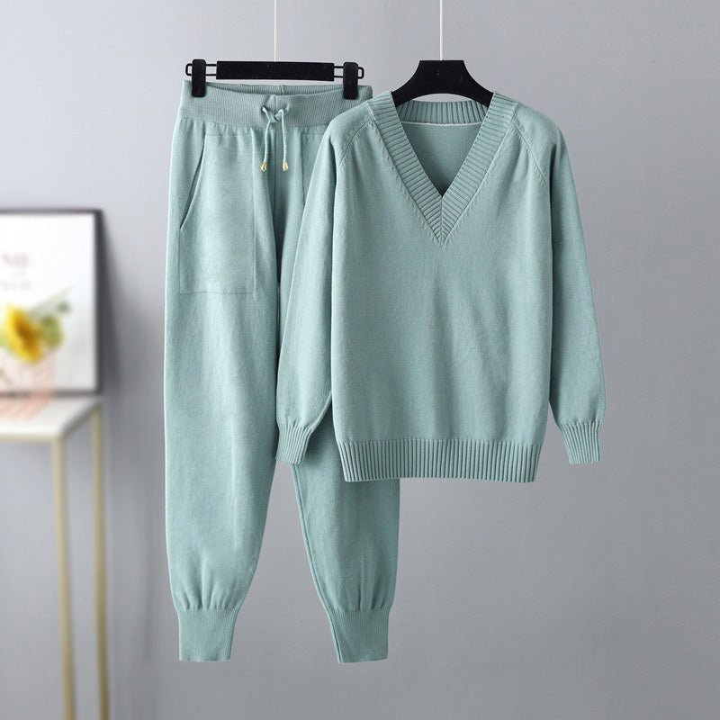 Floral comfort lounge sweater and pants set for women | Amelie Fleur Florentine