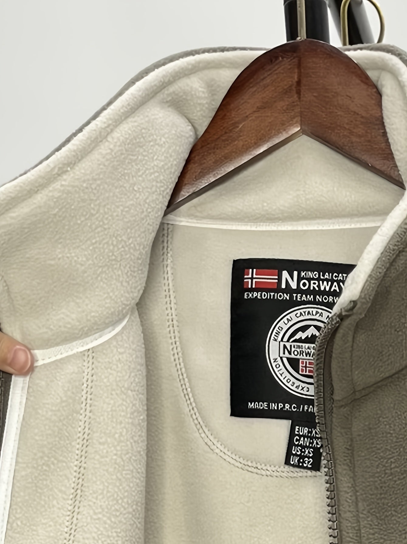 Warm lightweight outdoor fleece jacket for men | Julius -18