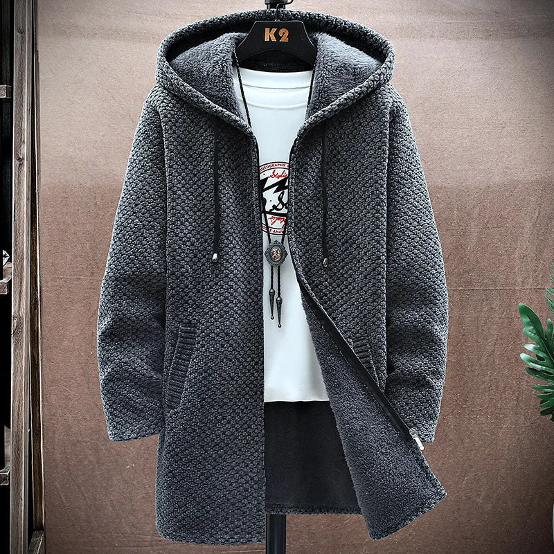 Tailored hooded jacket with fleece lining and zip closure for men | Valmont