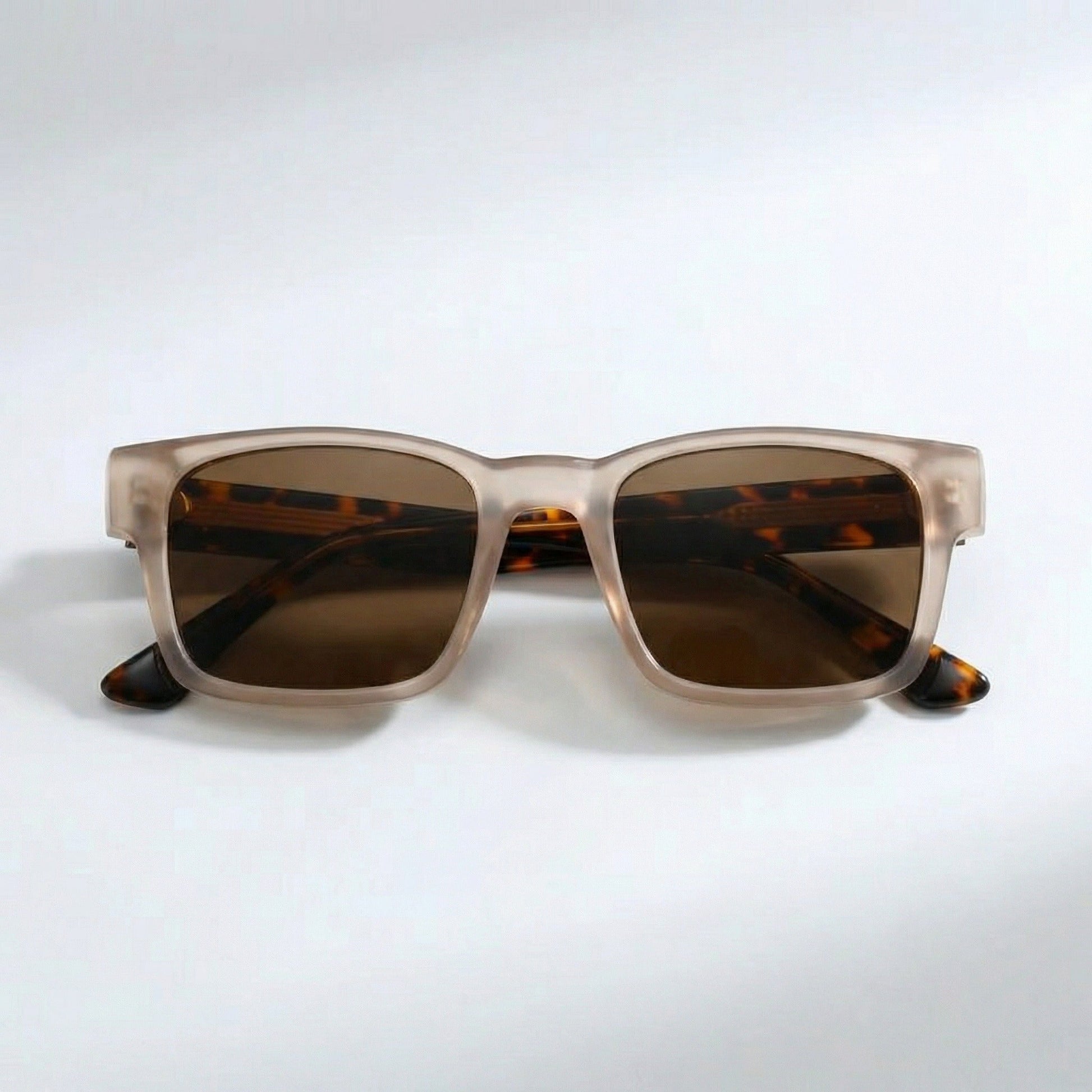 Lightweight polarised everyday sunglasses for men | Emerson Sol -10