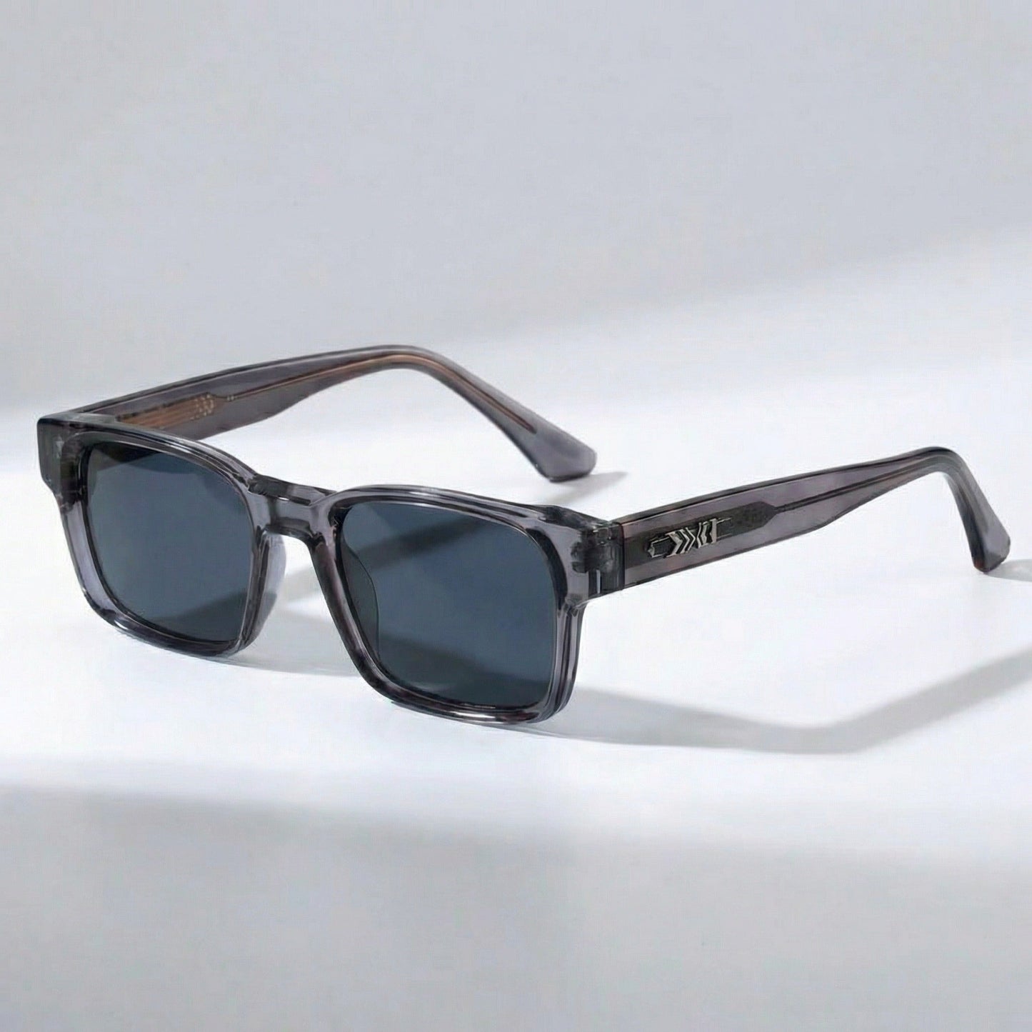 Lightweight polarised everyday sunglasses for men | Emerson Sol -4