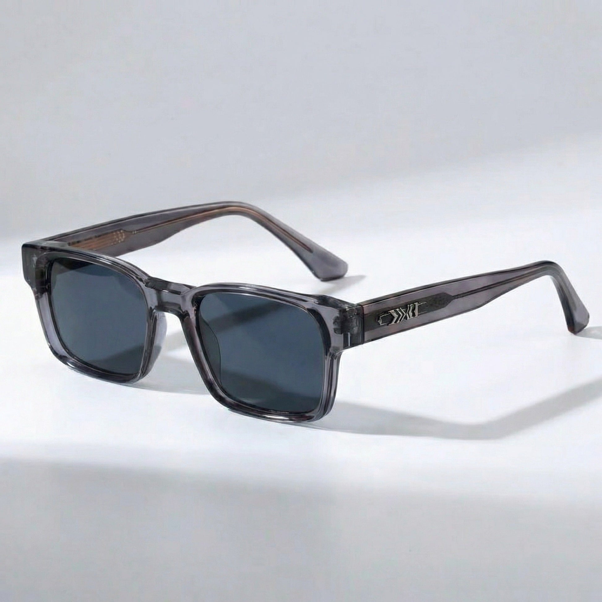 Lightweight polarised everyday sunglasses for men | Emerson Sol -4