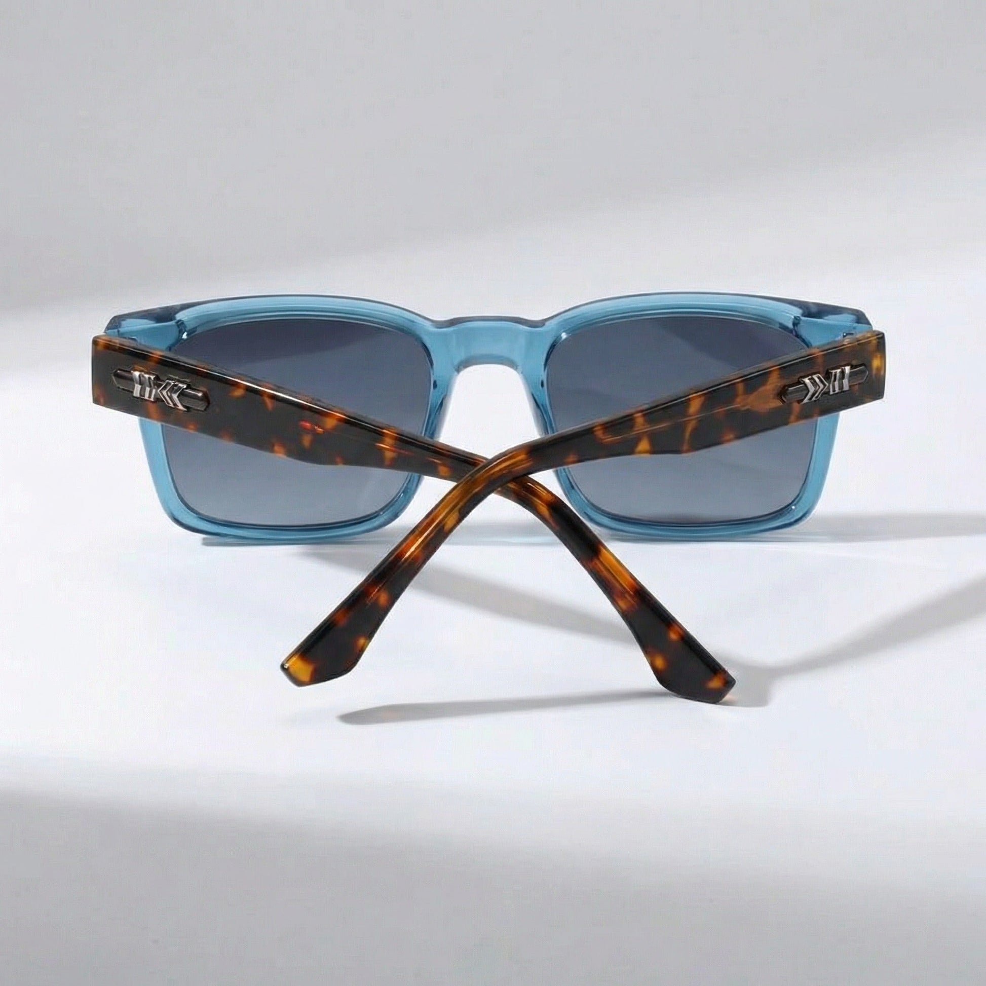 Lightweight polarised everyday sunglasses for men | Emerson Sol -8