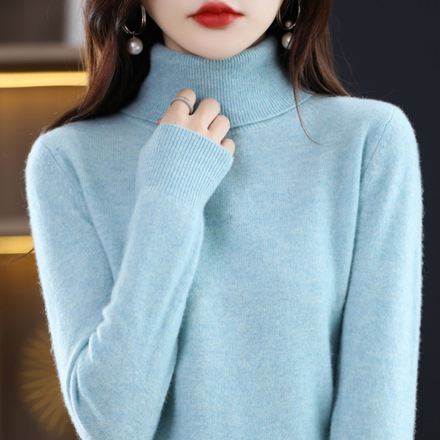 Warm premium cashmere turtleneck sweater for women | Emmie -3